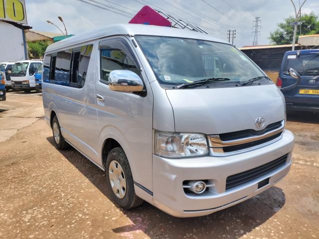 
								2010 Toyota HIACE (Drone) full									
