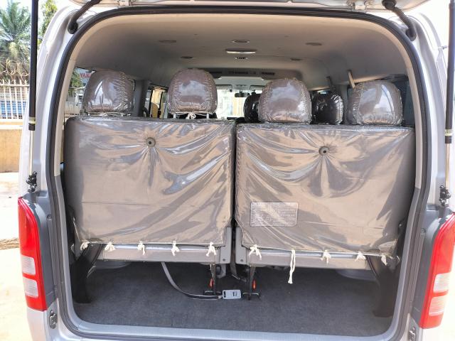
								2010 Toyota HIACE (Drone) full									