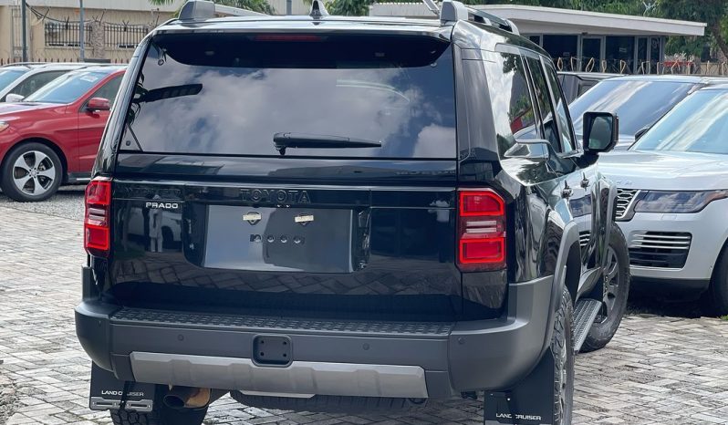 
								Toyota Land Cruiser Prado full									